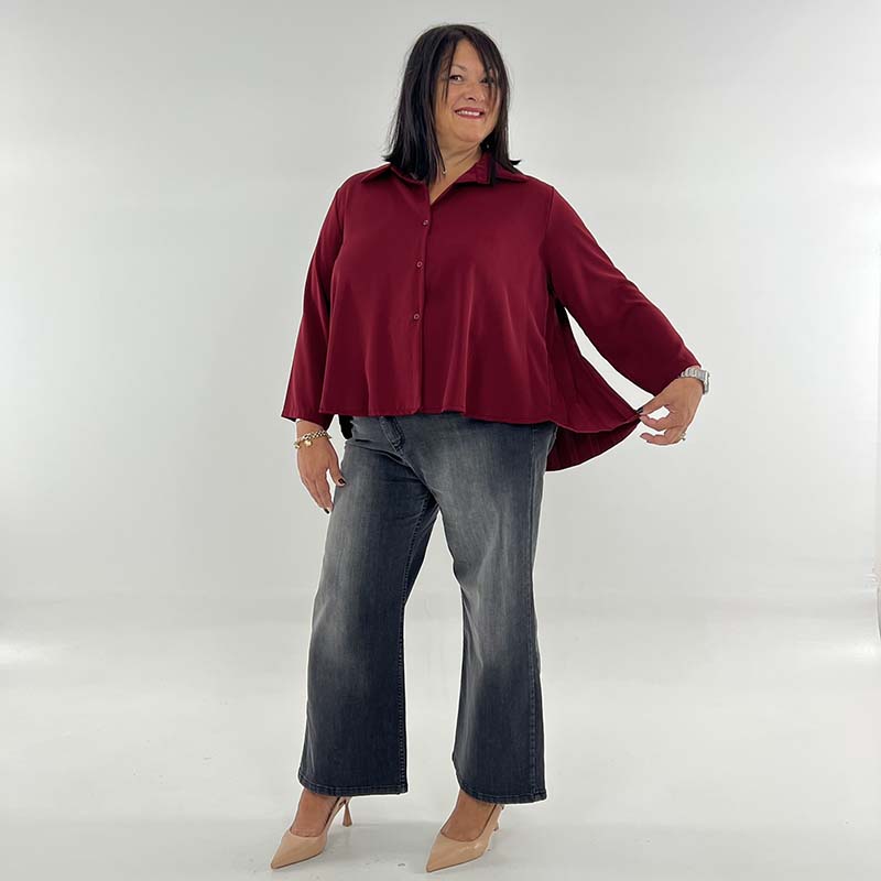 Camicia Curvy con plissè sul dietro